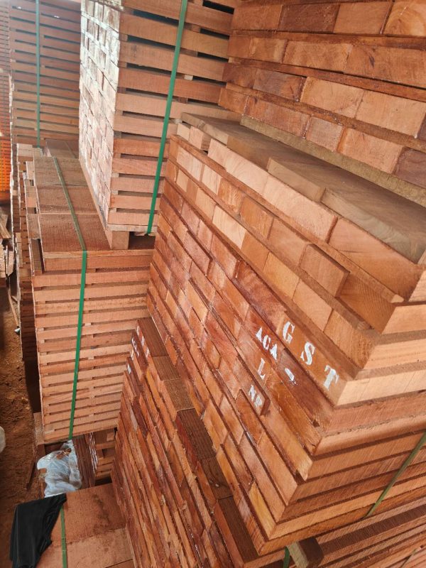 Acajou (African Mahogany Lumber)
