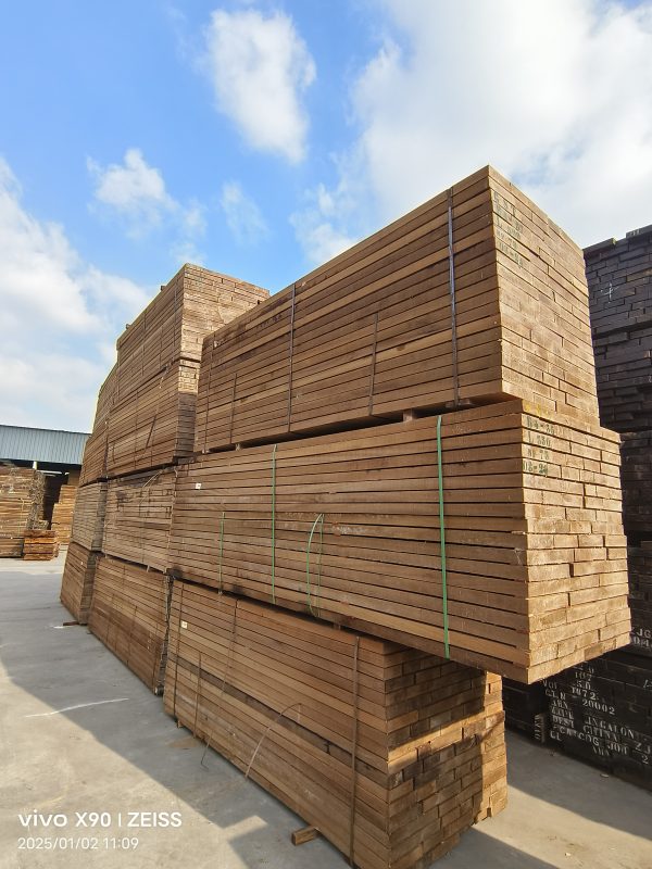 Dibetou (African Walnut Timber)