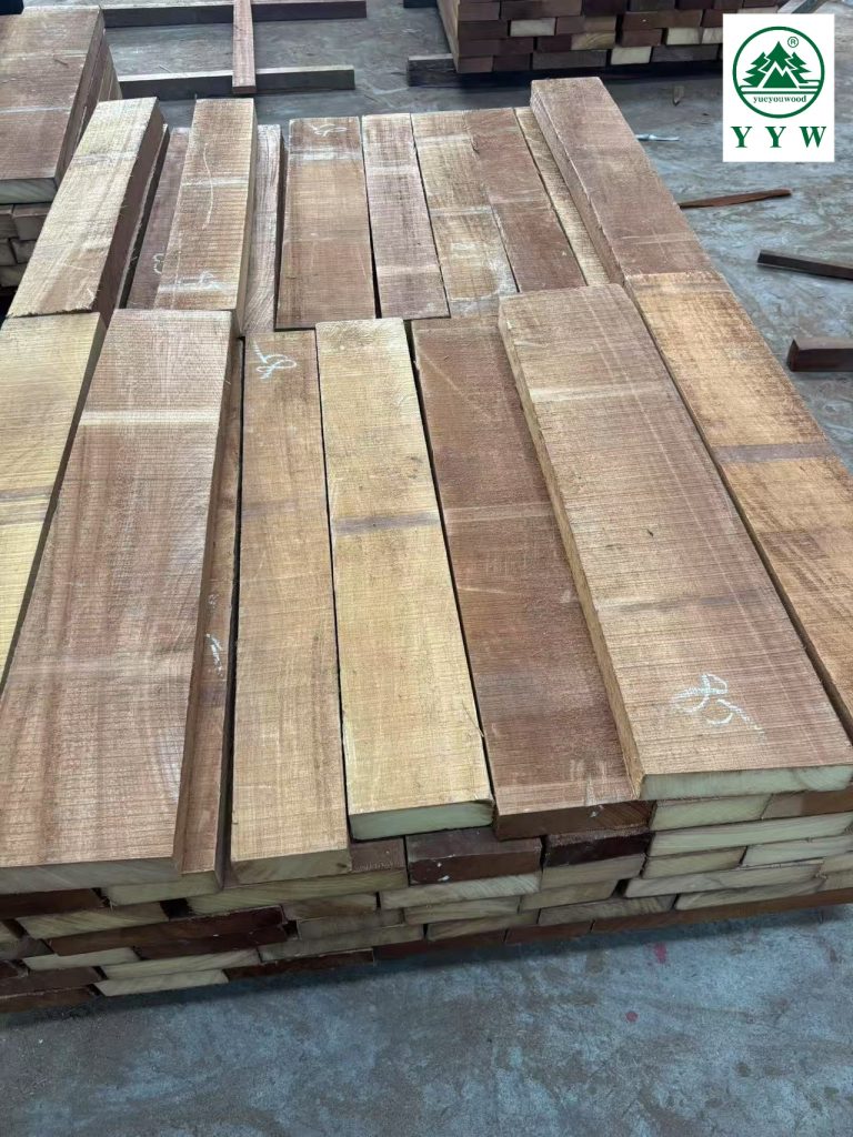 Natural texture and structure of Iroko timber
