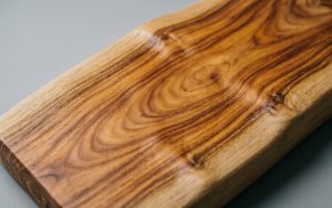 acacia-wood-grain-closeup