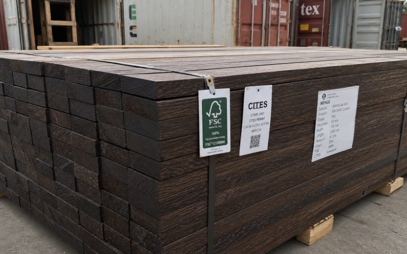 Sorted FAS grade Wenge sawn timber stacked for export inspection