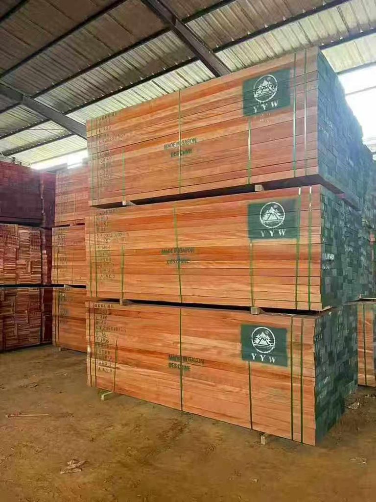 Stock of kiln-dried Okoume sawn timber