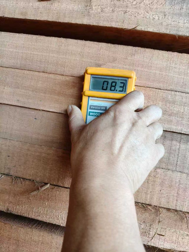 Kiln drying process for Okoume sawn timber